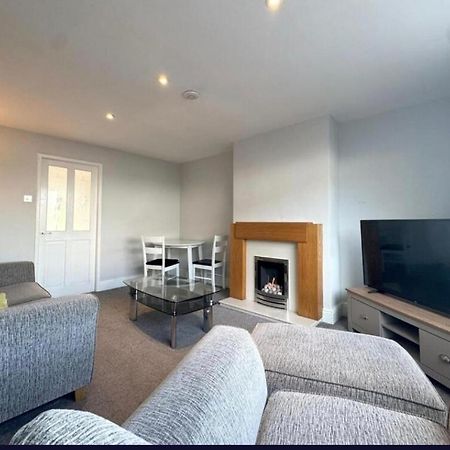 Apartmán Cosy Brighouse 3 Bed House-Great For Contractors Exteriér fotografie