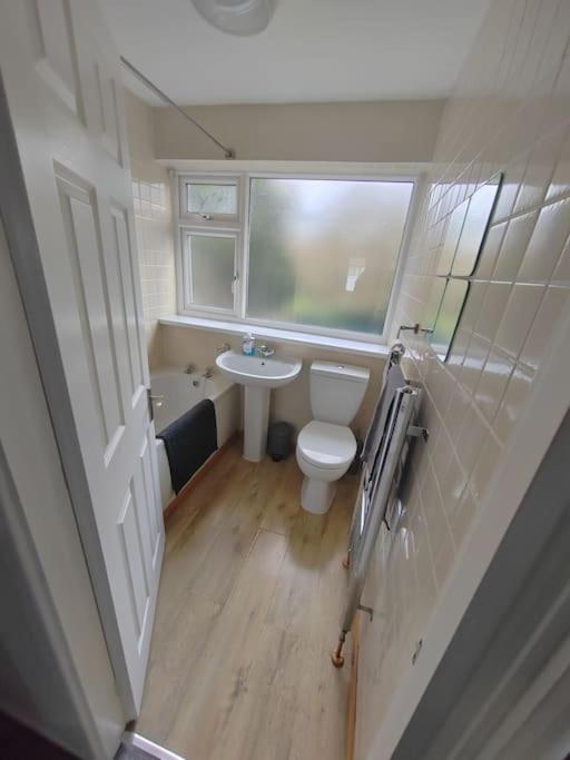 Apartmán Cosy Brighouse 3 Bed House-Great For Contractors Exteriér fotografie