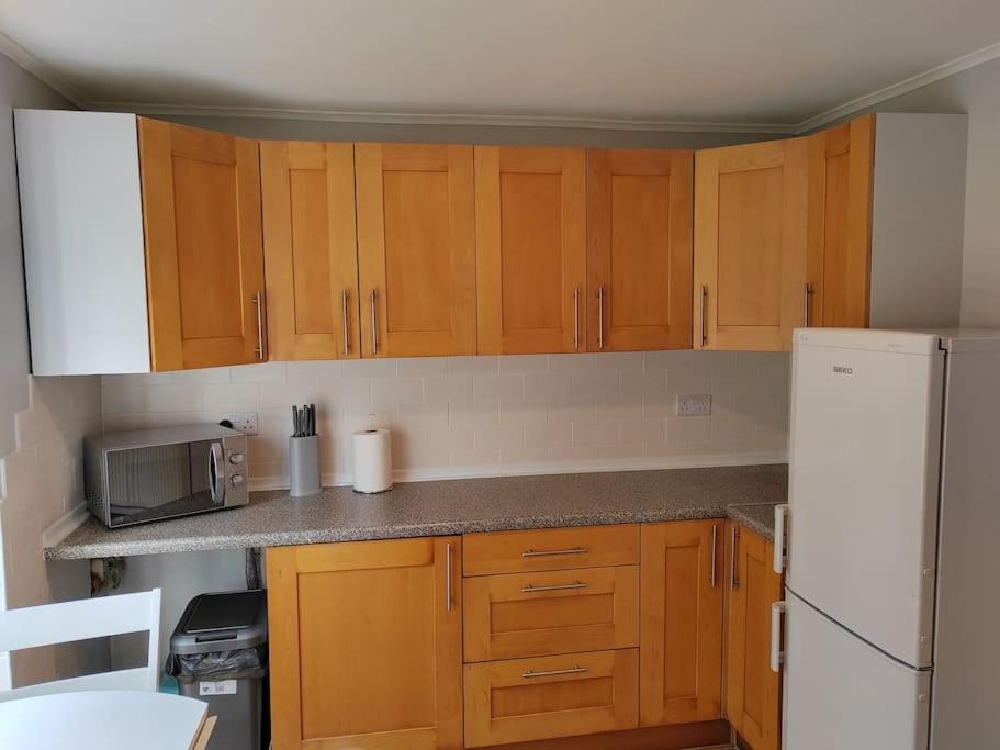 Apartmán Cosy Brighouse 3 Bed House-Great For Contractors Exteriér fotografie