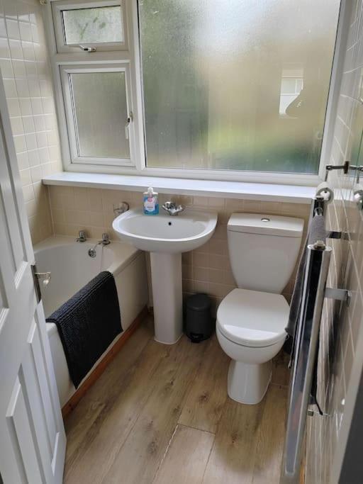Apartmán Cosy Brighouse 3 Bed House-Great For Contractors Exteriér fotografie