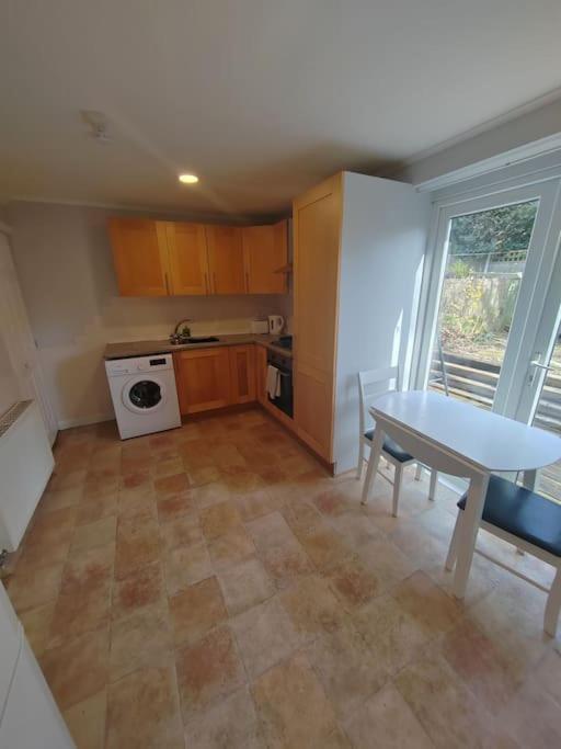 Apartmán Cosy Brighouse 3 Bed House-Great For Contractors Exteriér fotografie